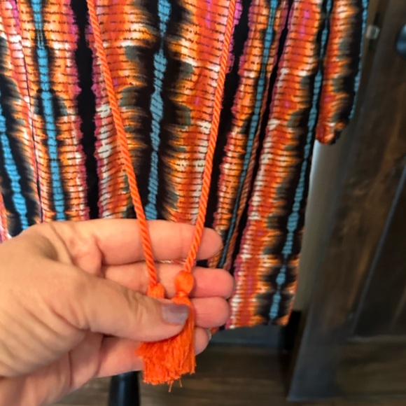 LAST ONE! Fun top-New with tag! - Picture 4 of 6